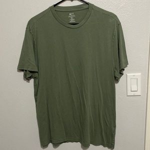Men’s Green Essential T-Shirt